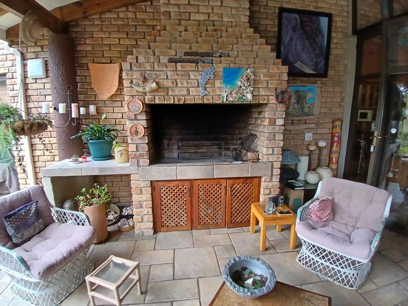 3 Bedroom Property for Sale in Stilbaai Wes Western Cape